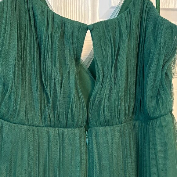 ASOS DESIGN Curve cami pleated tulle maxi dress - Forest Green - SZ 18 - Picture 9 of 12